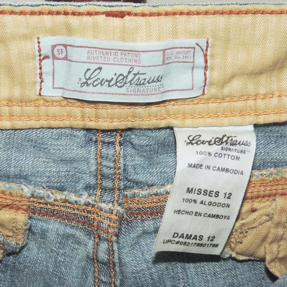 Levi's Signature boot cut denim jeans - Picture 3 of 5
